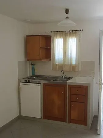 מלון Cavos House 2*